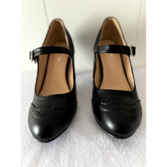 J. Adams Women's Black High Heel Shoe Size 7.5 - Picture 1 of 12